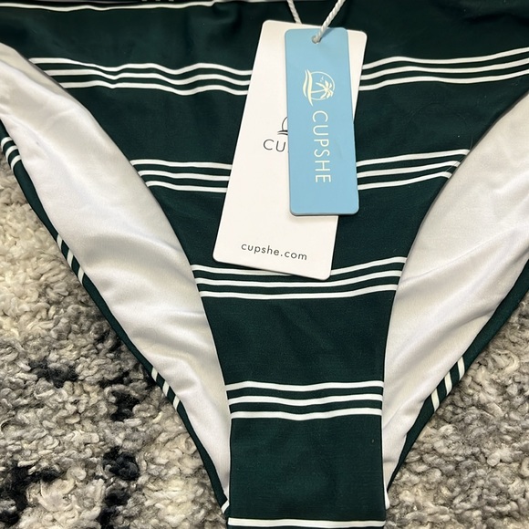 Cupshe swim bikini - Picture 2 of 5